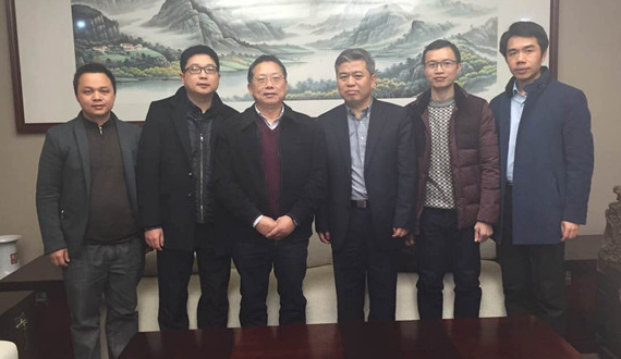 M.A.O.董事长毛厚德一行前往游艇会yth206参观调查