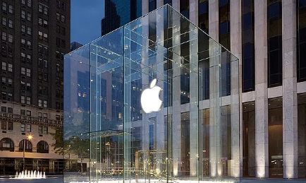 比买iphone手机更沉要的，是游苹果的地标